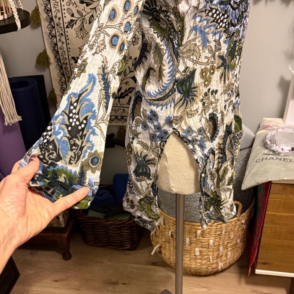 Floral Embroidery Women's Tunic Small - Picture 6 of 10